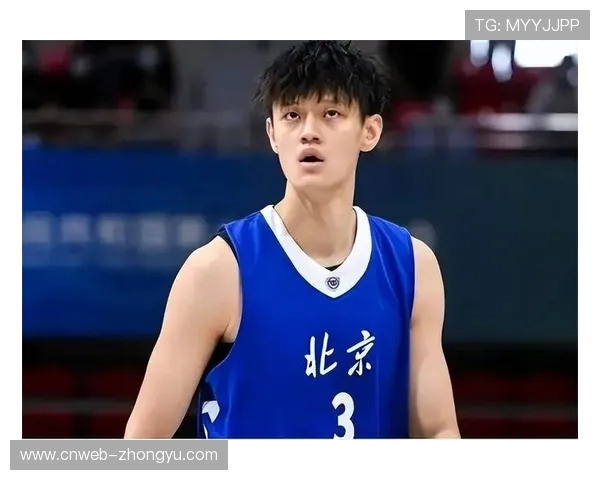 曾凡博腰伤恢复中，是否再冲NBA受关注